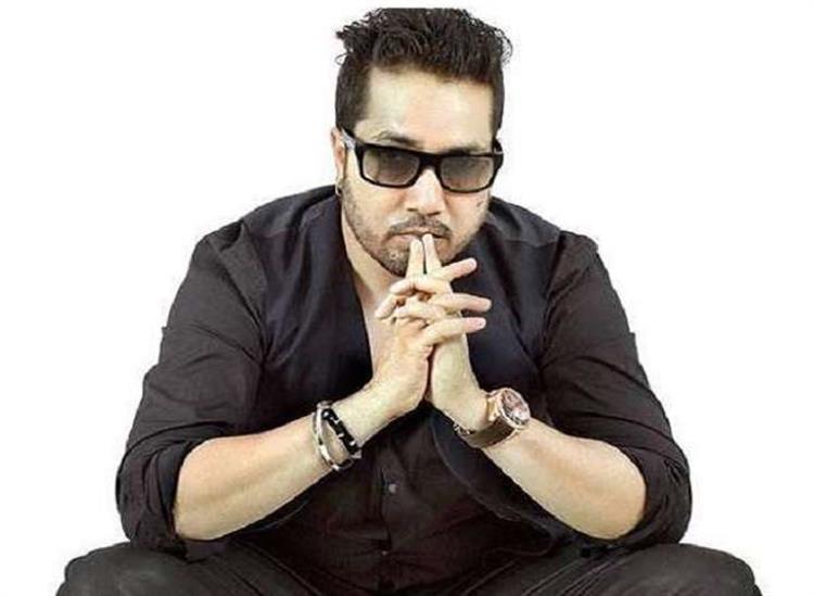 The Independence:AICWA-bans-and-boycotts-singer-Mika-Singh-from-the-Indian-film-industry