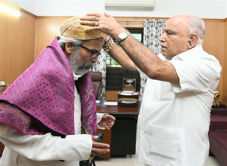 The Independence:Pratap-Sarangi-meets-Karnatakas-Chief-Minister-BS-Yediyurappa